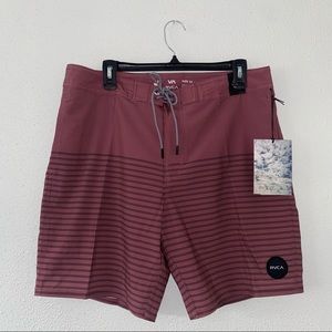 RVCA Shorts, 34.